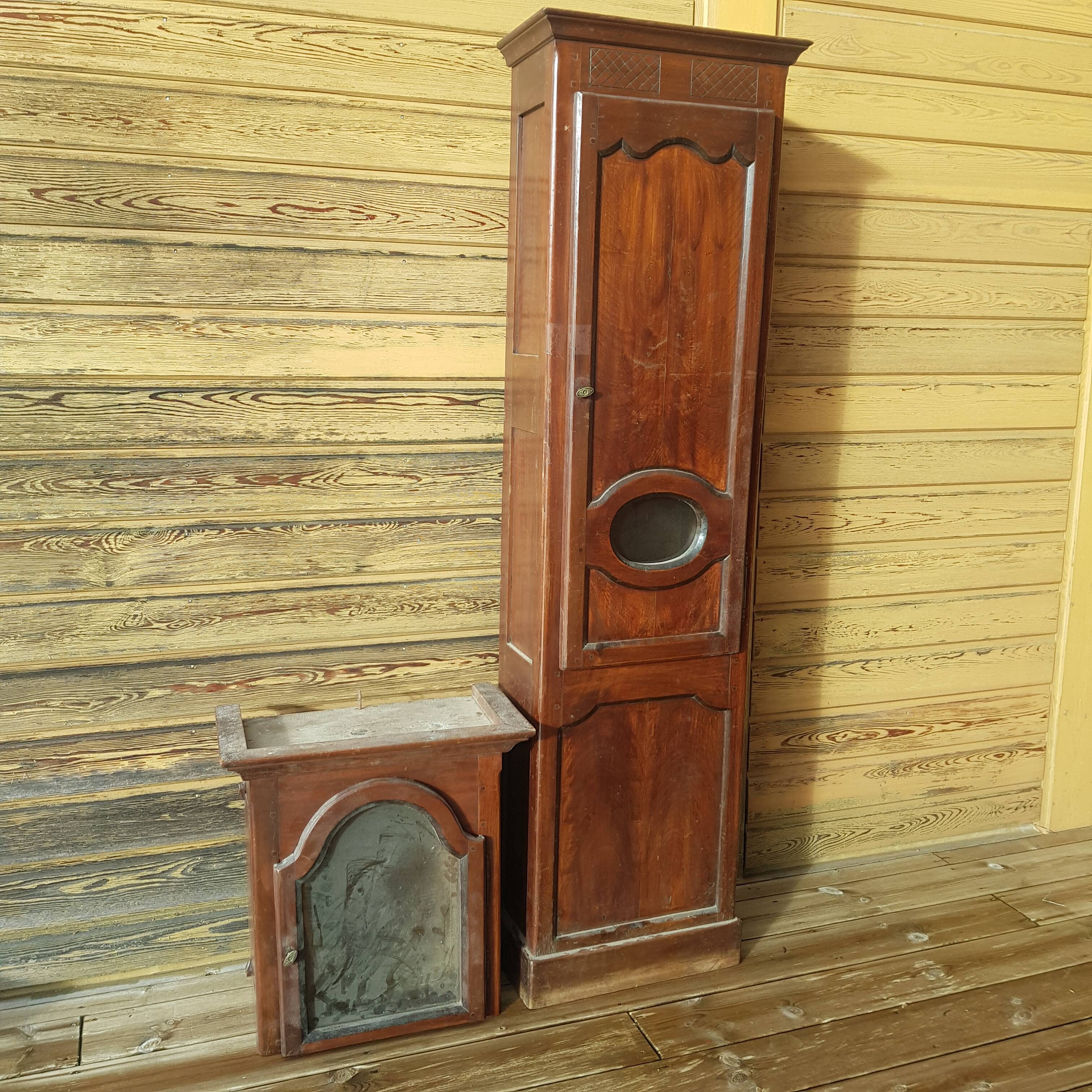 Massive walnut antique clock body