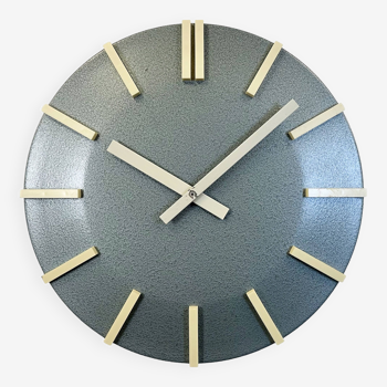 Horloge Murale de Bureau Industrielle Grise de Pragotron, 1970s