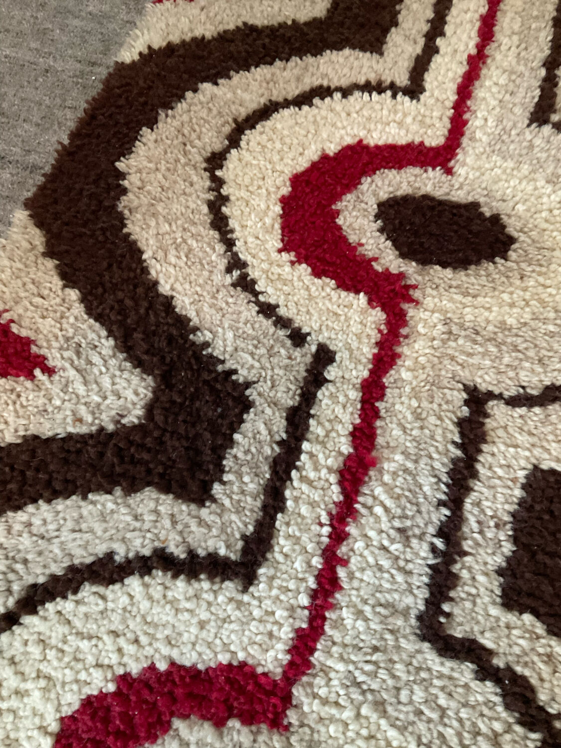 Wool rug 130x70 from the 70s
