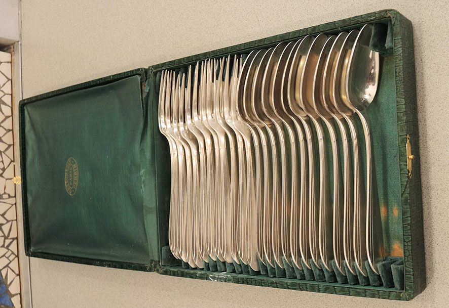 Coffret de 24 anciens couverts style art déco orfevrerie perrin paris