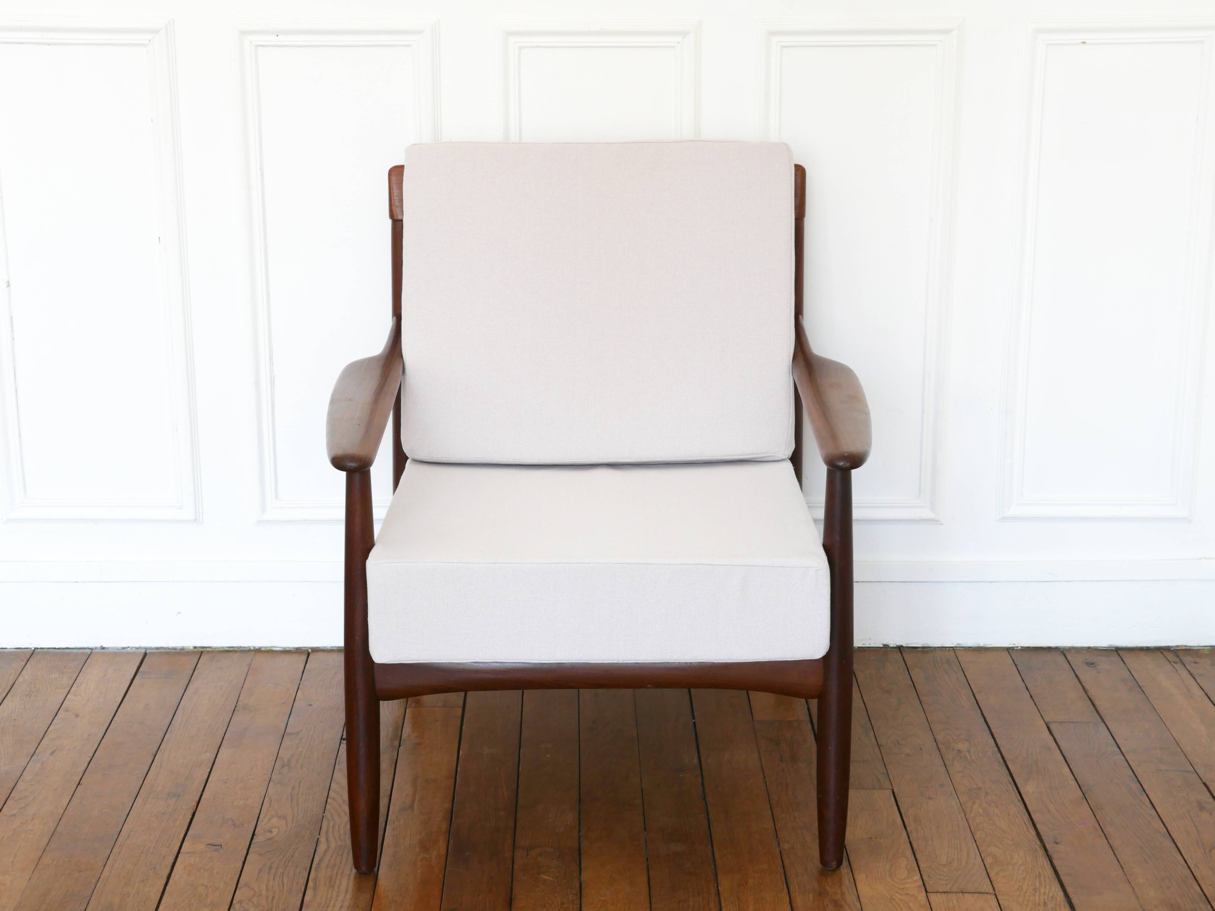 Scandinavian armchair in teak - Fabric, foams & straps: new