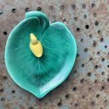 Empty pocket, duck soap dish on green barbotine leaf vintage