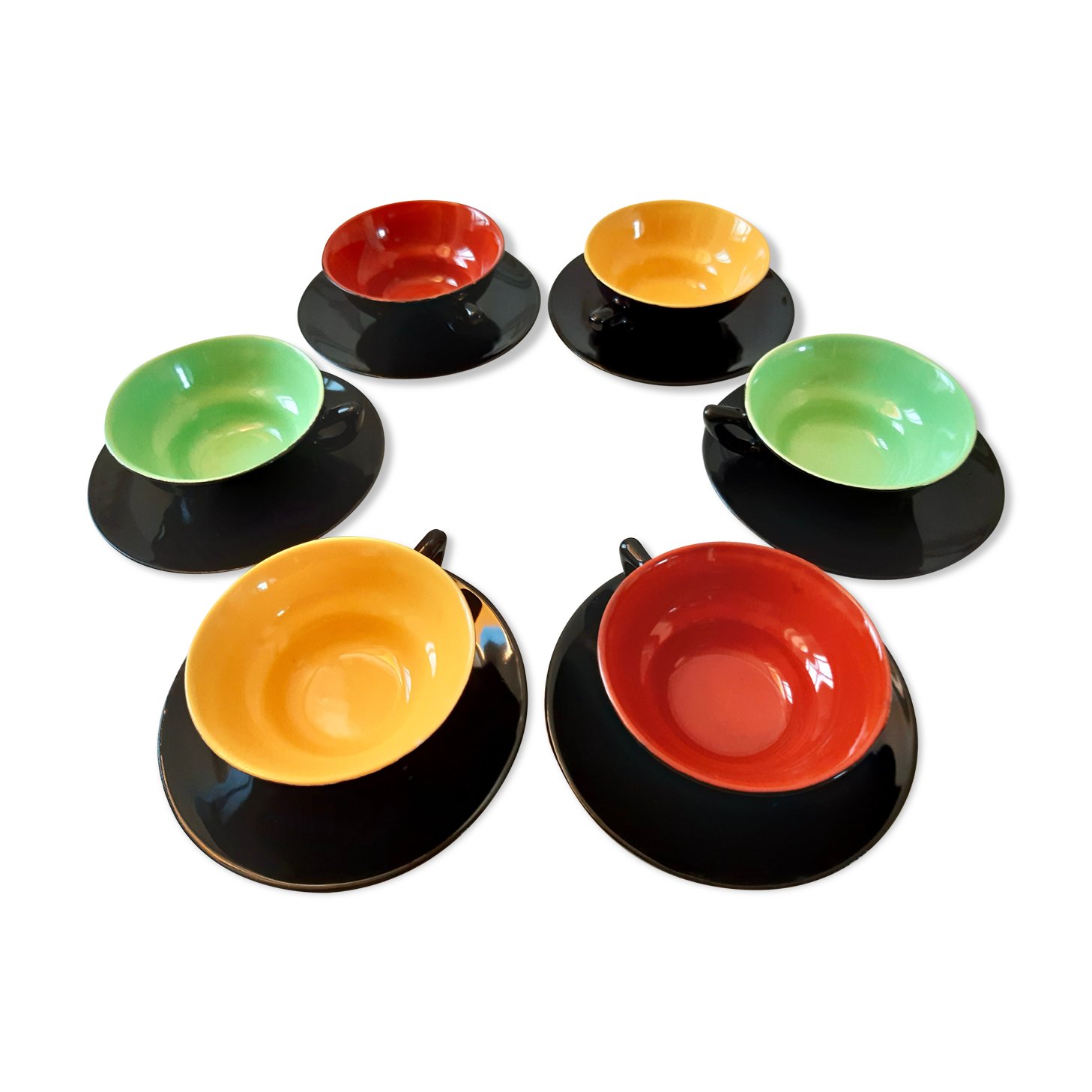 Set of 6 cups and two-tone saucers 60s