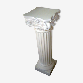 Corinthian column pillar