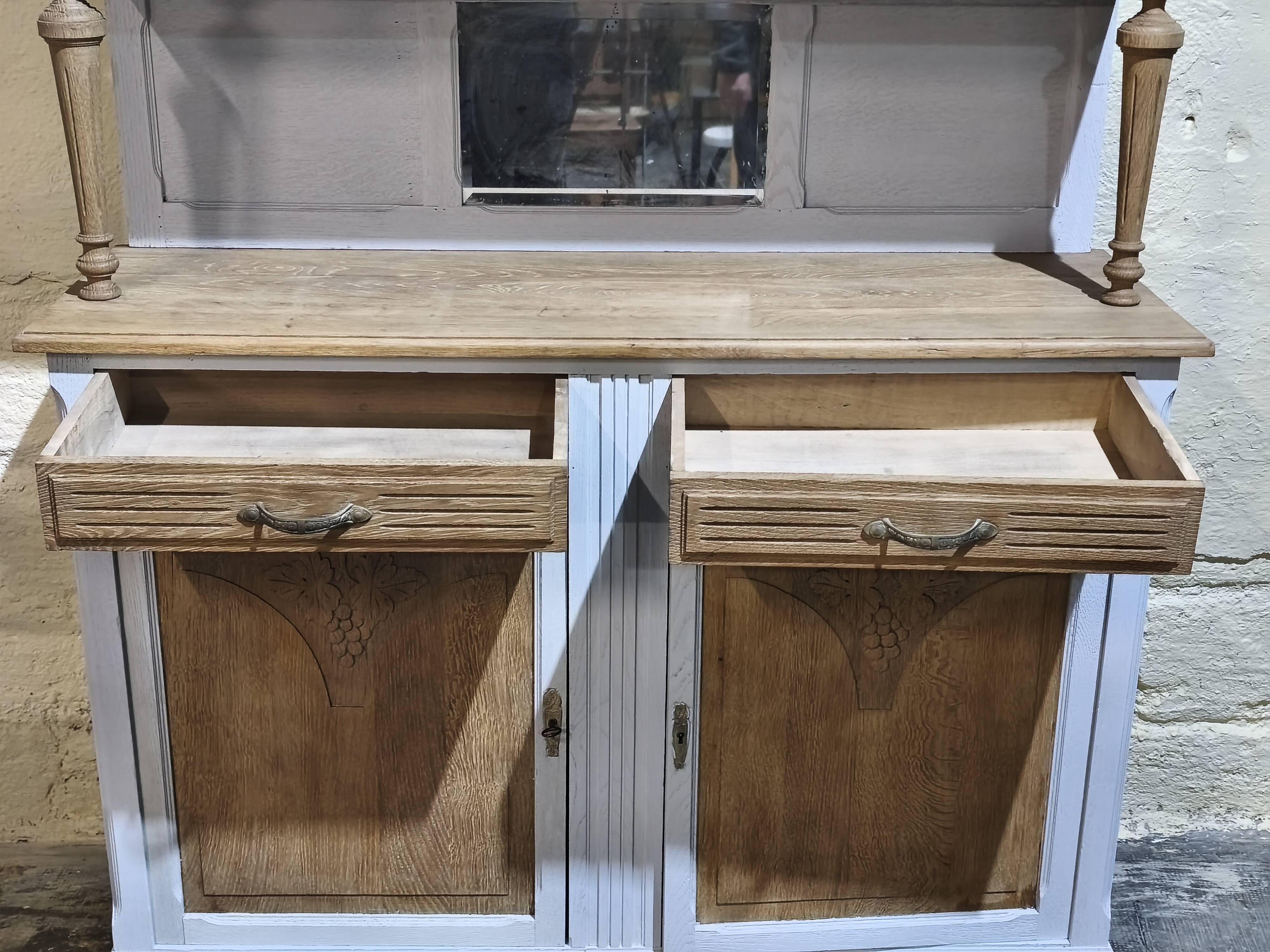 Buffet parisien années 30 aérogommé puis vernis naturel et peinture