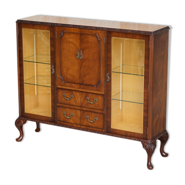 Vintage buffet display cabinet circa 1940 in flame mahogany and satinwood.
