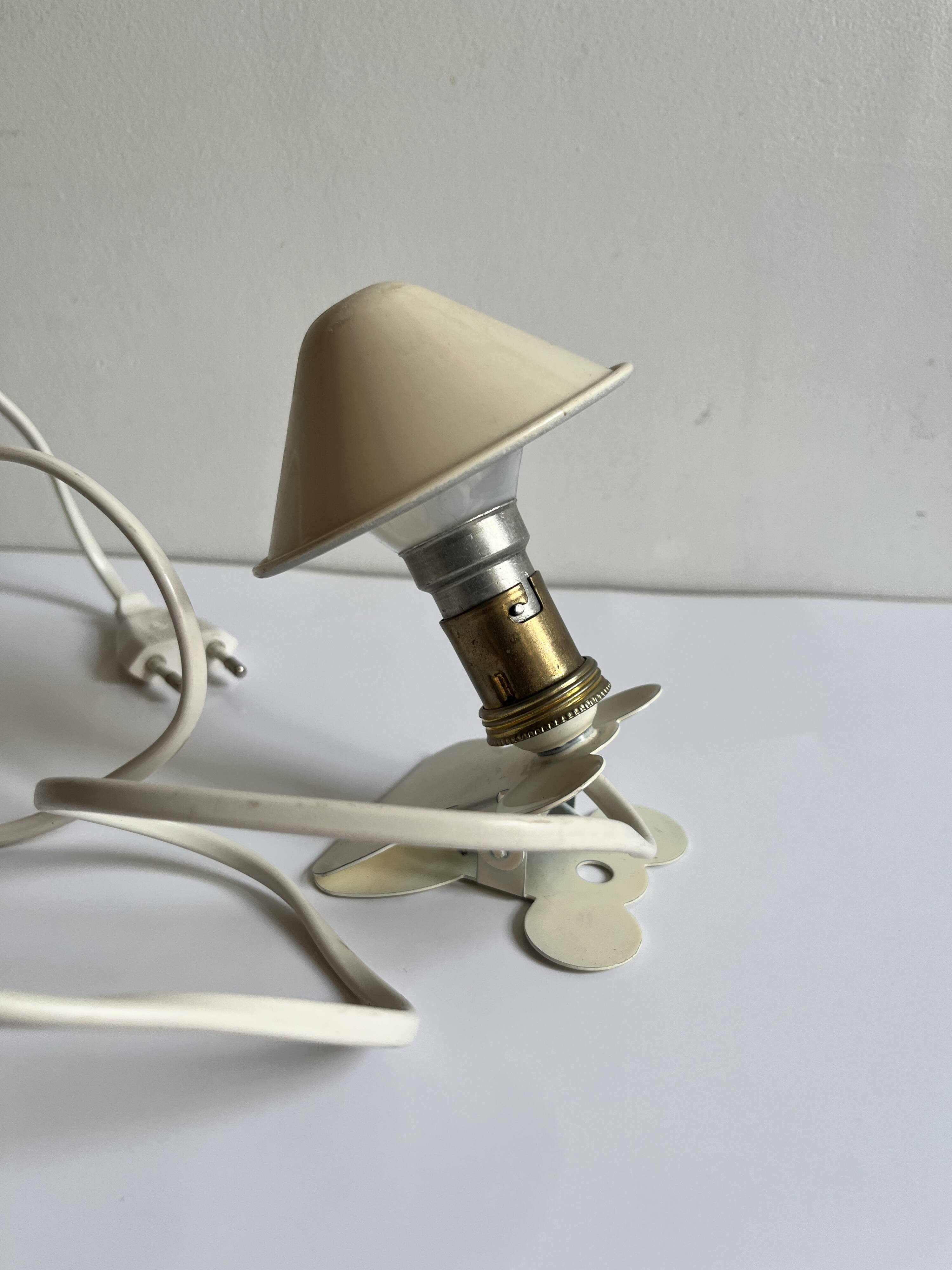 Metal clip lamp