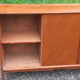 Enfilade vintage en chêne doré portes coulissantes pieds compas 1950