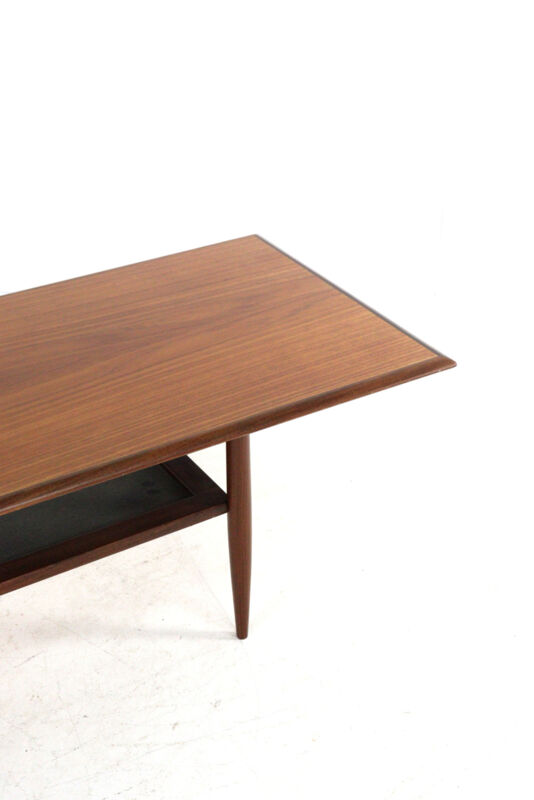 R.S. associates of Montreal coffee table - piece form canada