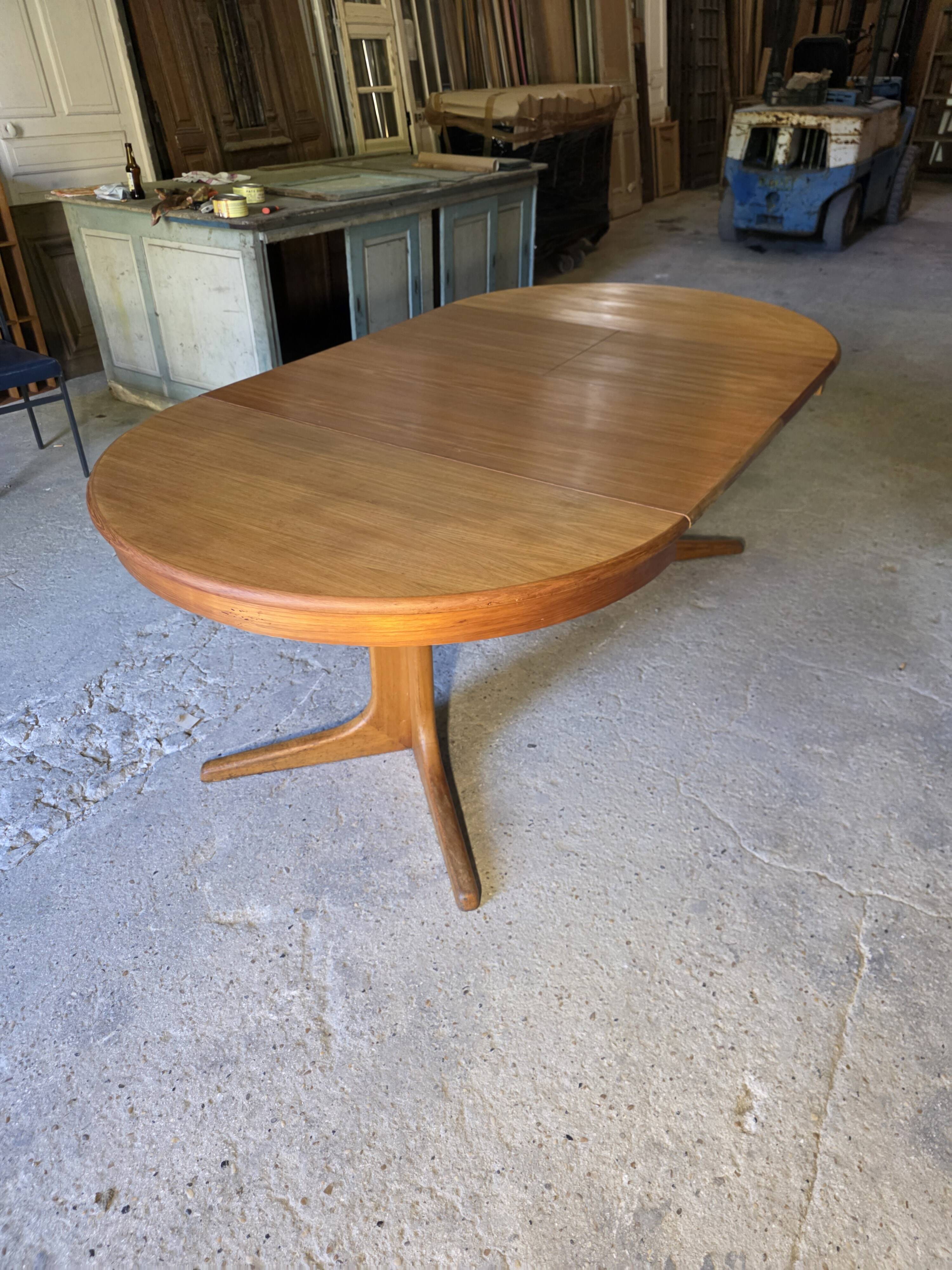 Table extensible Baumann en teck des années 60, (2 rallonges)