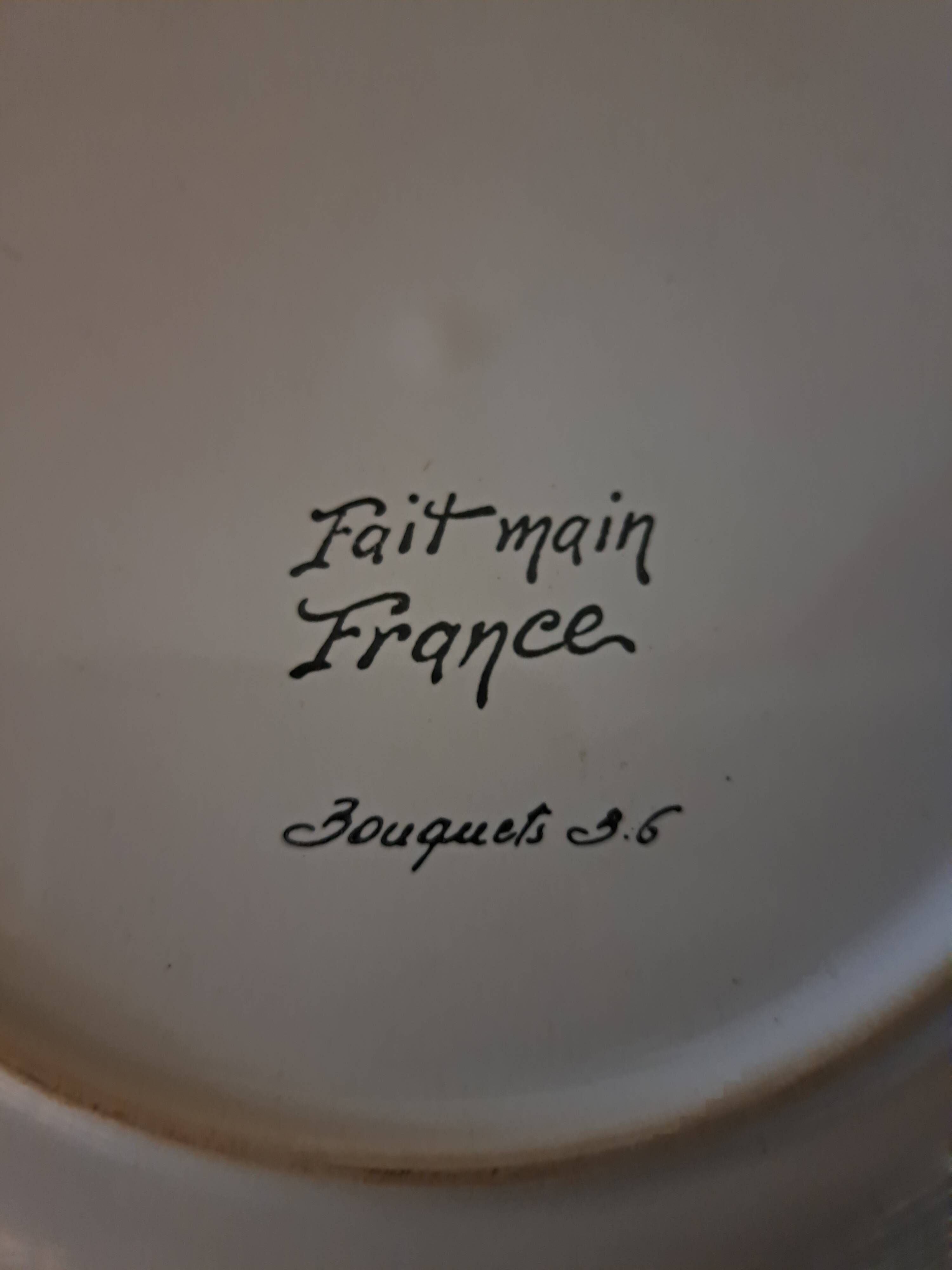 Assiette décorative artisanat français "Bouquets"