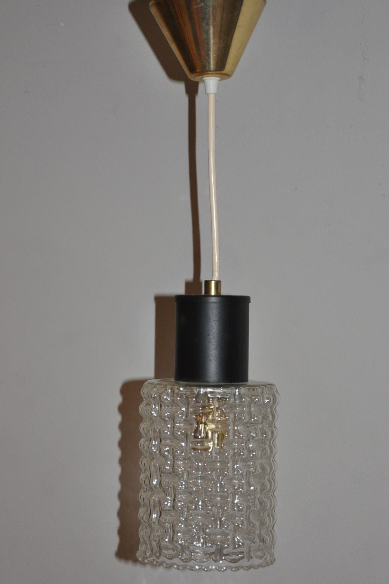 Suspended glass molded and vintage 70s in metal