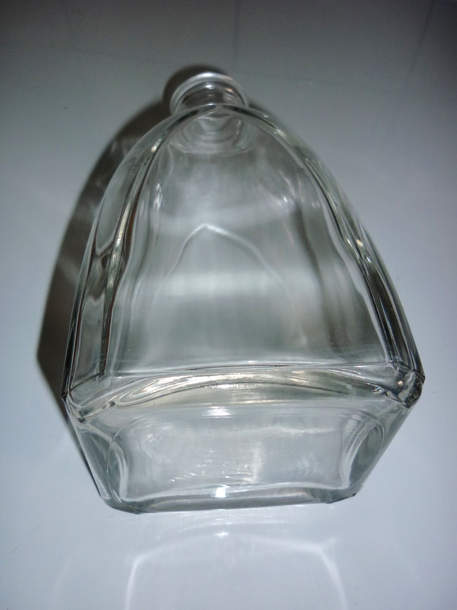 Modern square glass carafe