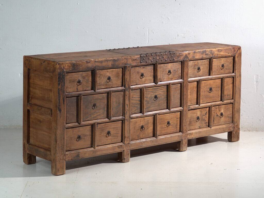 Meuble ancien à multiples tiroirs en bois de pin – Chine, vers 1930