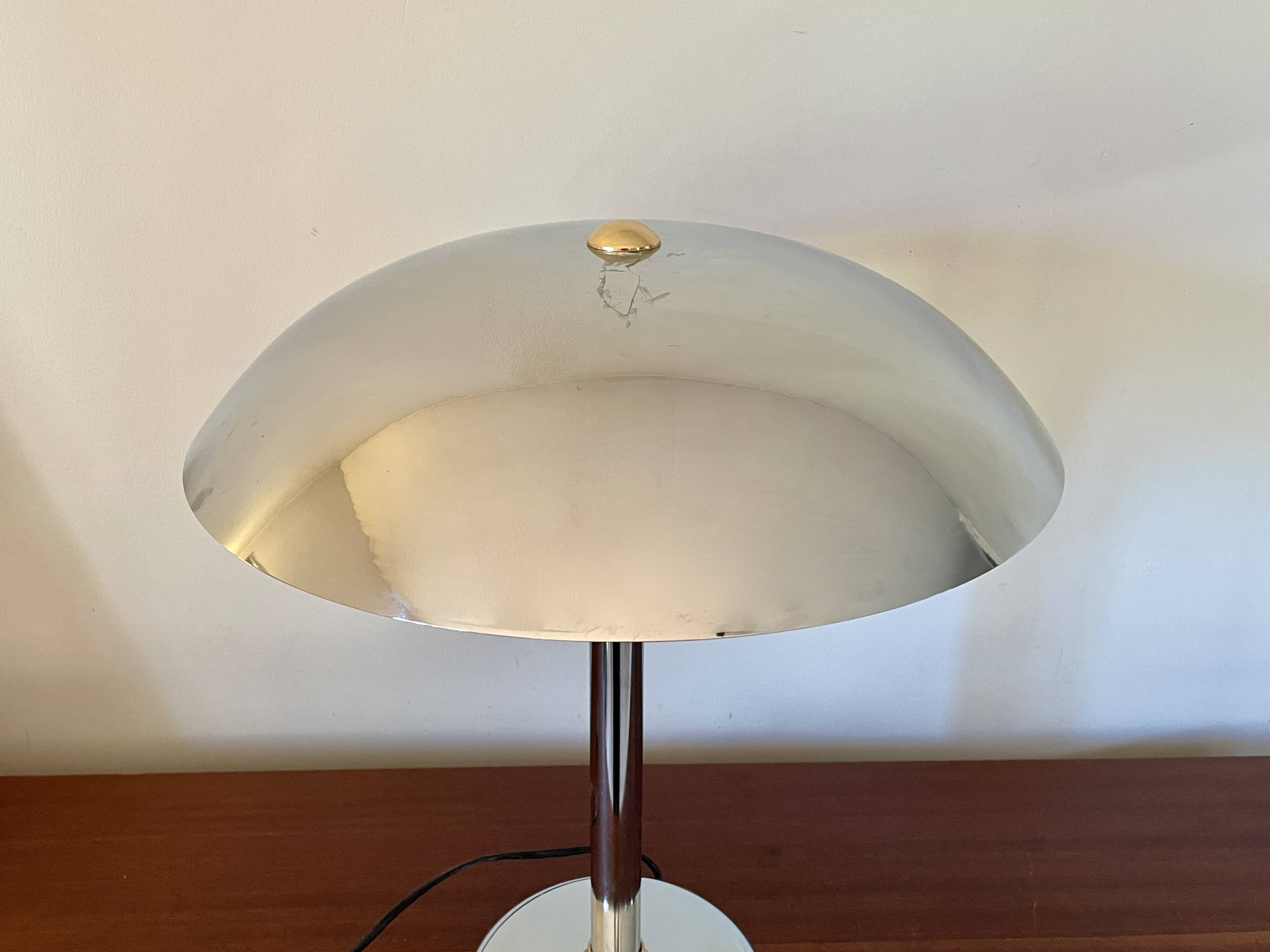 Massive mushroom lamp Belgium 1980