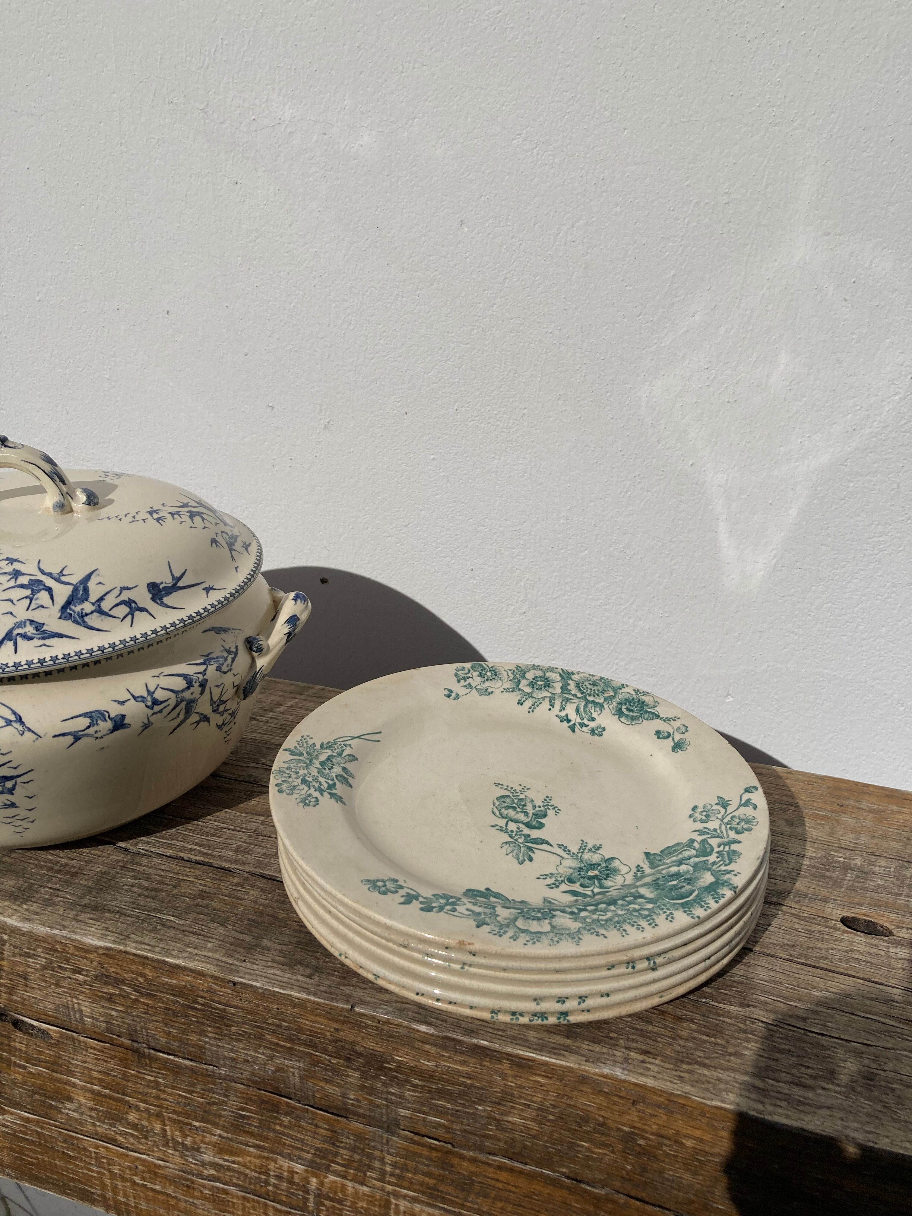 6 Flat plates iron earth by Bertrand Bordeaux / model Anémones