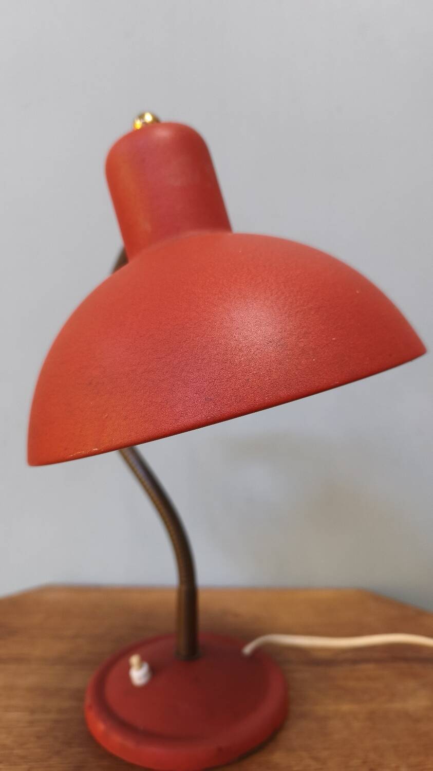 Vintage desk lamp with a swan neck from the 1950s.