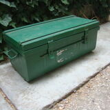 Old iron carrier malle