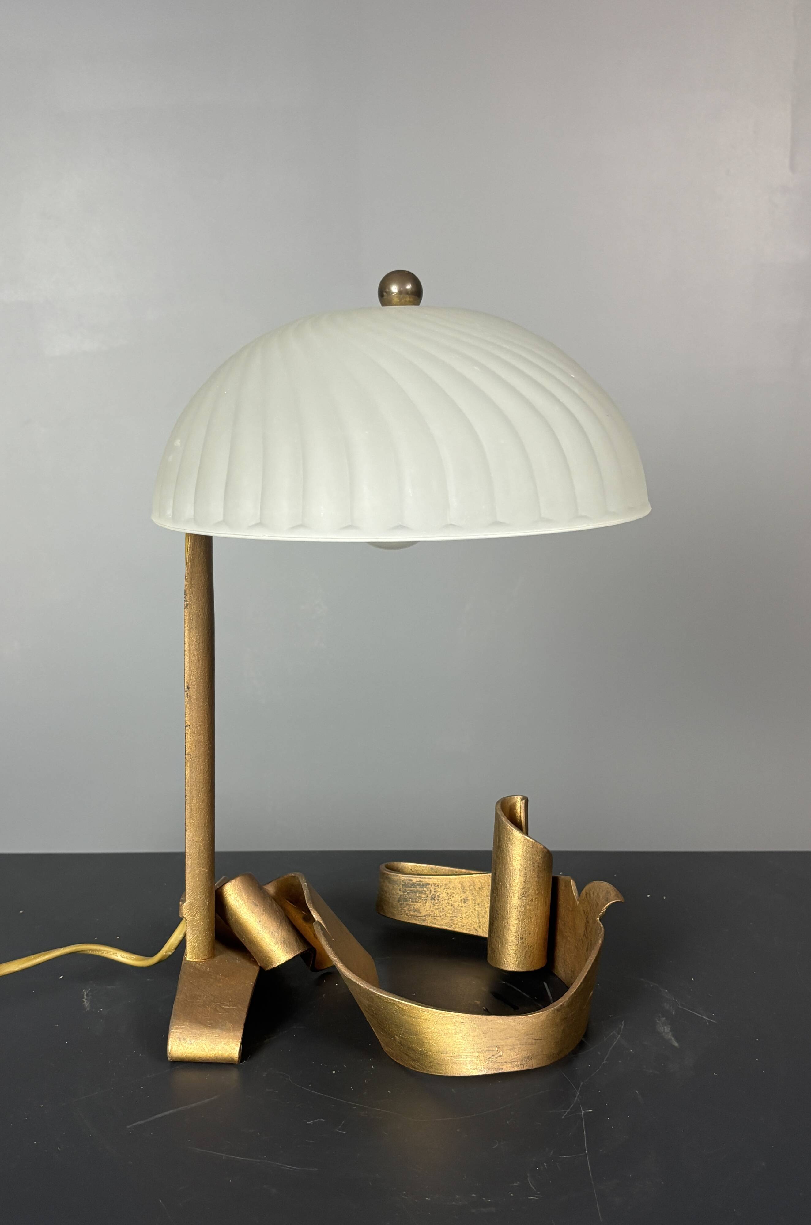 Artisanal hand made brutalist art deco style wrought iron desk lamp, 1980s
