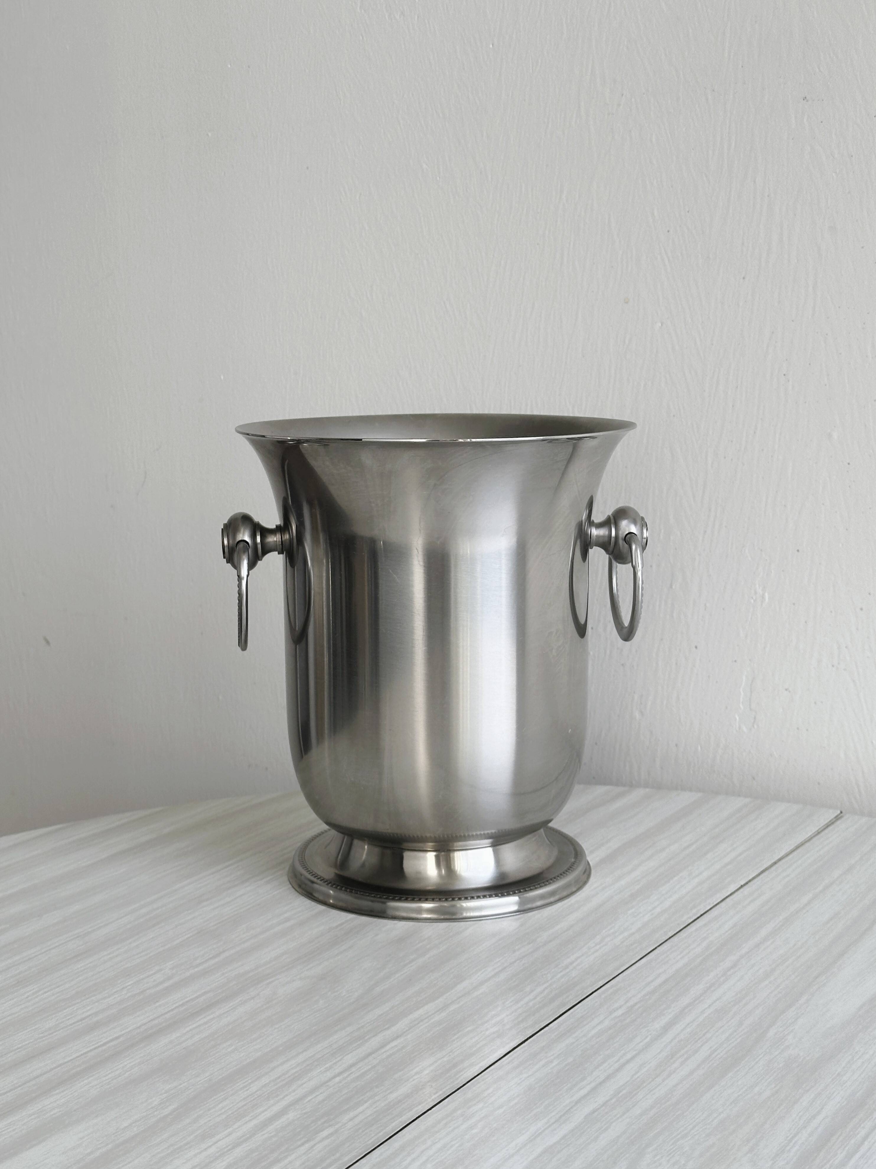 Metal champagne bucket