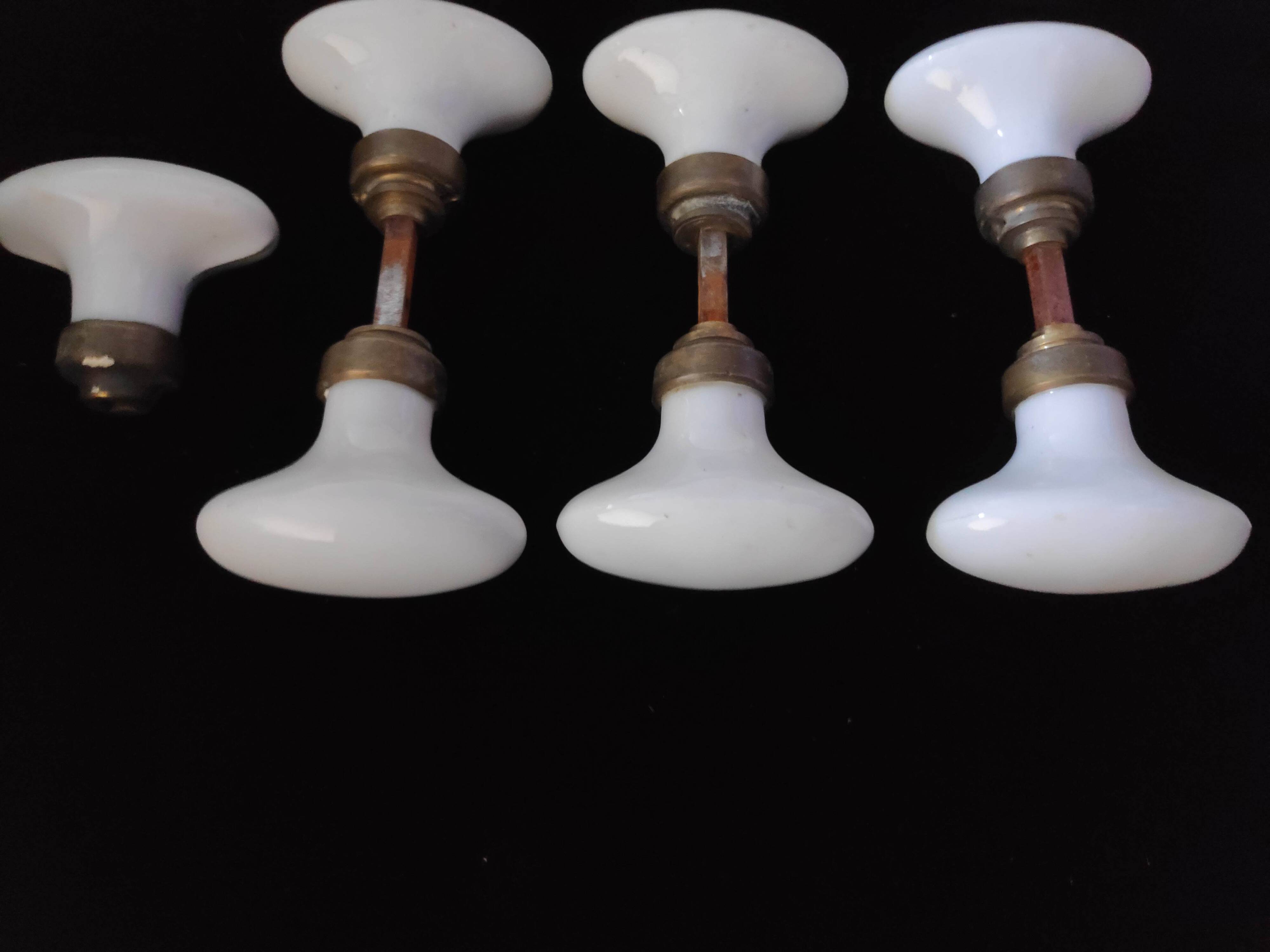 Set of 7 porcelain handles