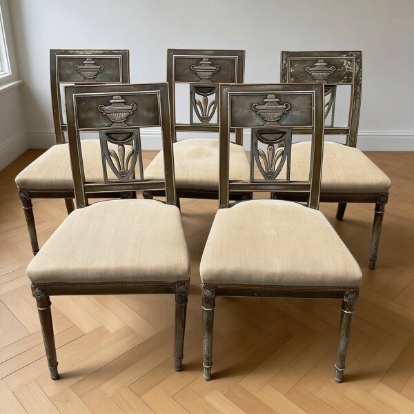 Suite de 5 chaises style directoire