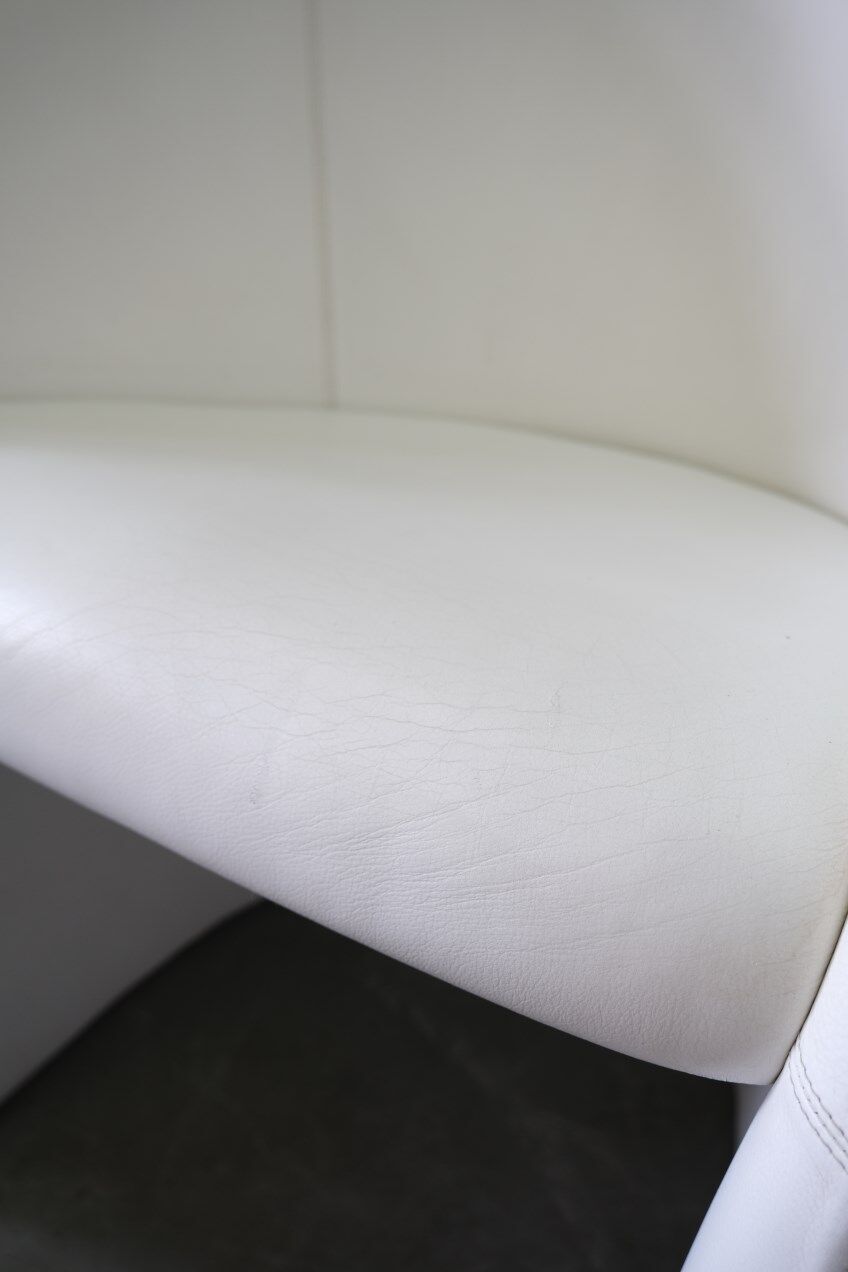 Intervista Leather Armchair by Massimo and Lella Vignelli for Poltrona Frau, 1989.