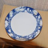 Cup and saucer duo