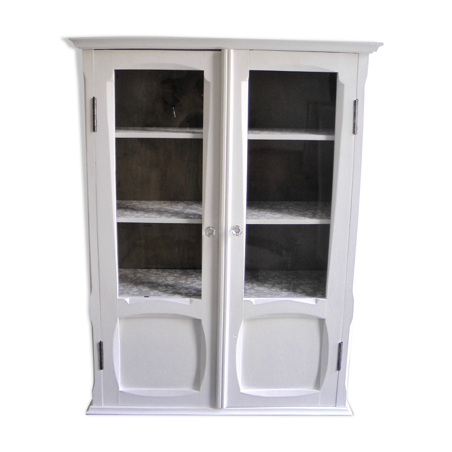 Showcase wall cabinet