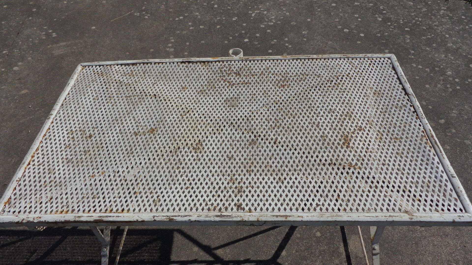 Table de jardin des années 30 en métal