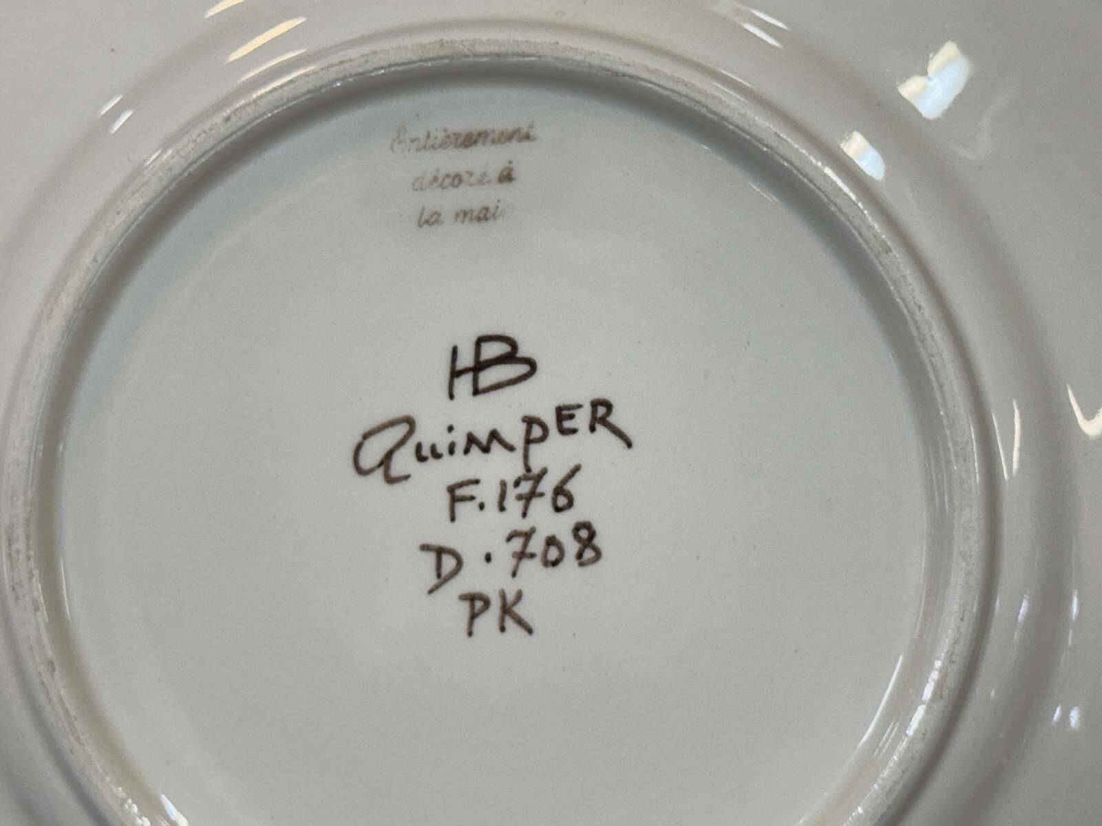 Pair of Quimper earthenware plates with pearl decoration from the 1950s.