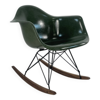 Fauteuil à bascule RAR Eames Herman Miller des années 1950 en vert olive foncé