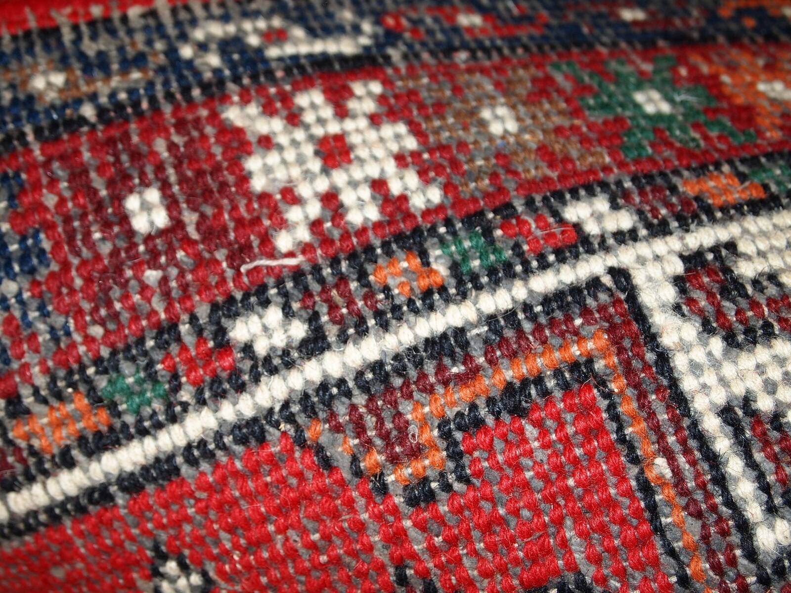 Tapis Vintage Hamadan en Laine, Années 1970, Élégance Intemporelle