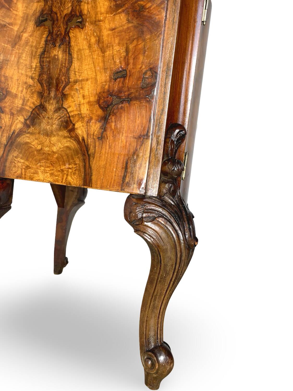 Italian nightstands from the 1930s