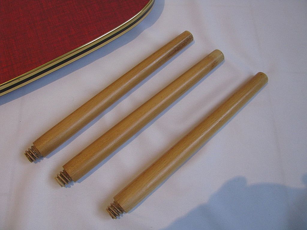 Table d'appoint trépied du milieu du siècle, années 1970
