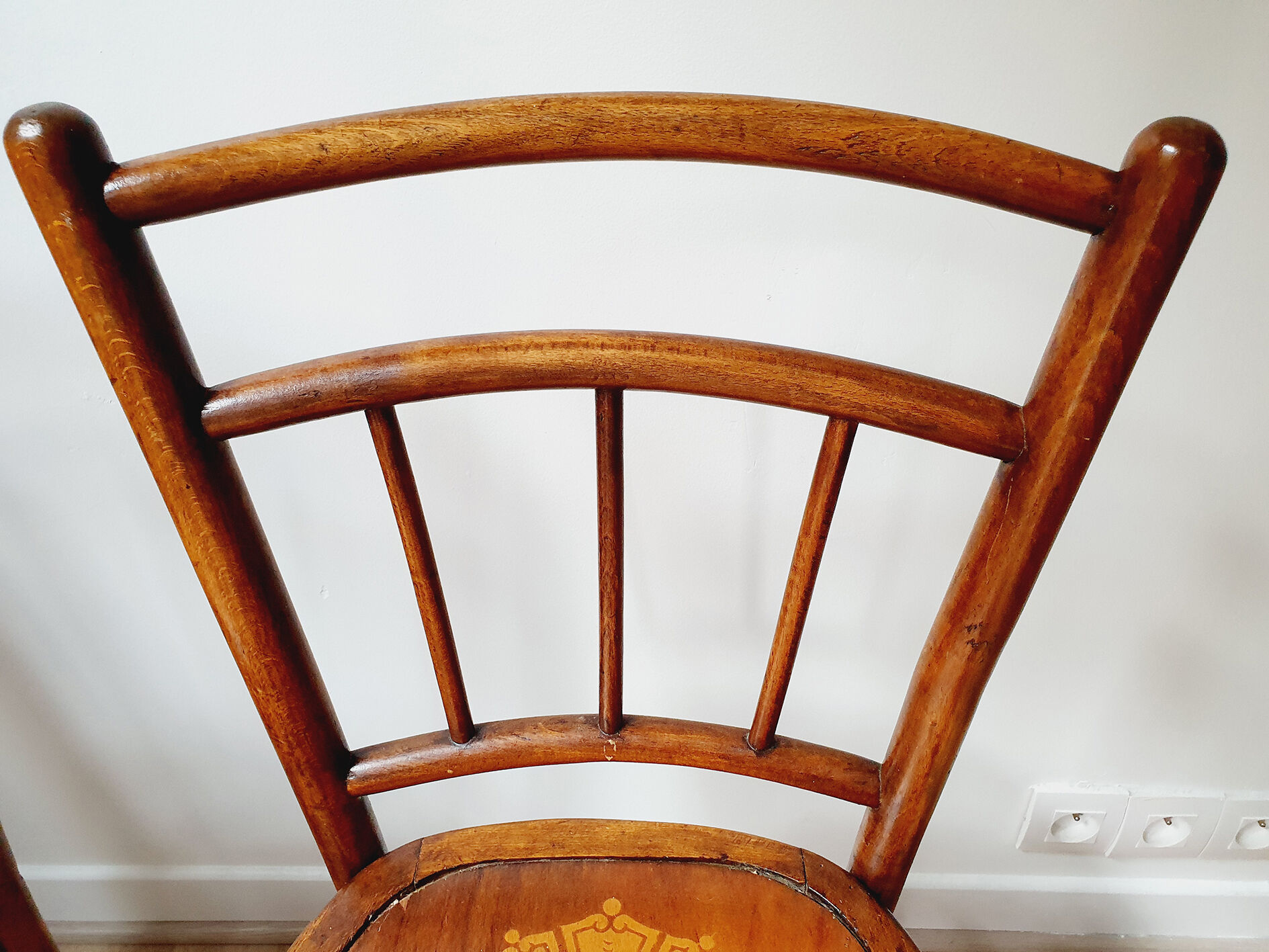 Paire de chaises bistrot art nouveau