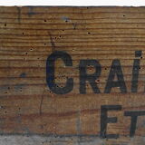 Old wooden grocery box