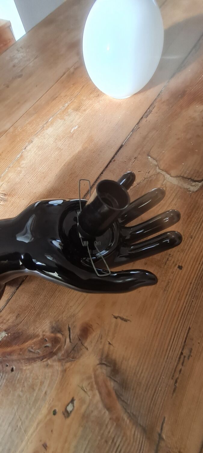 Opaline and porcelain wall light