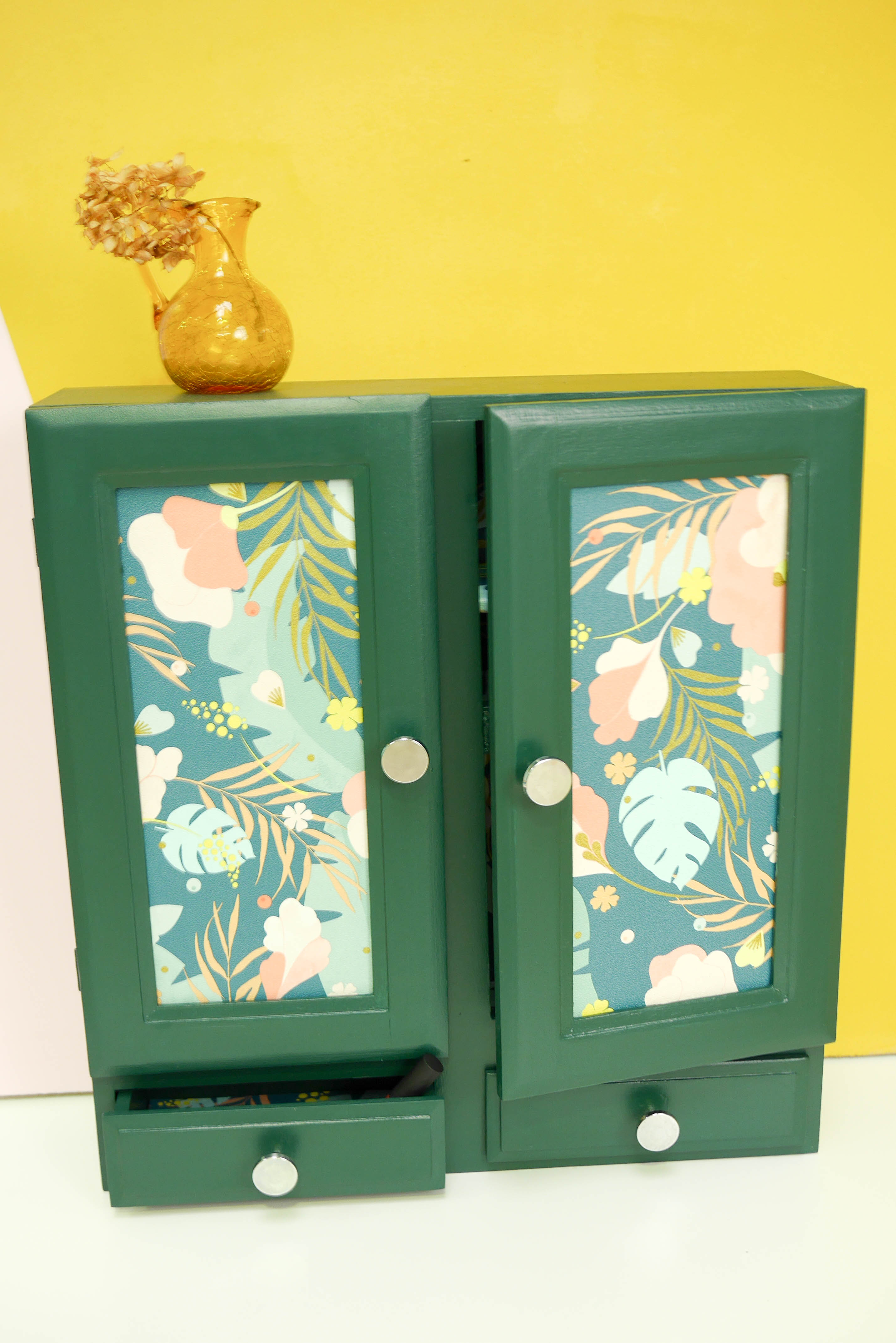 Vintage toilet Cabinet