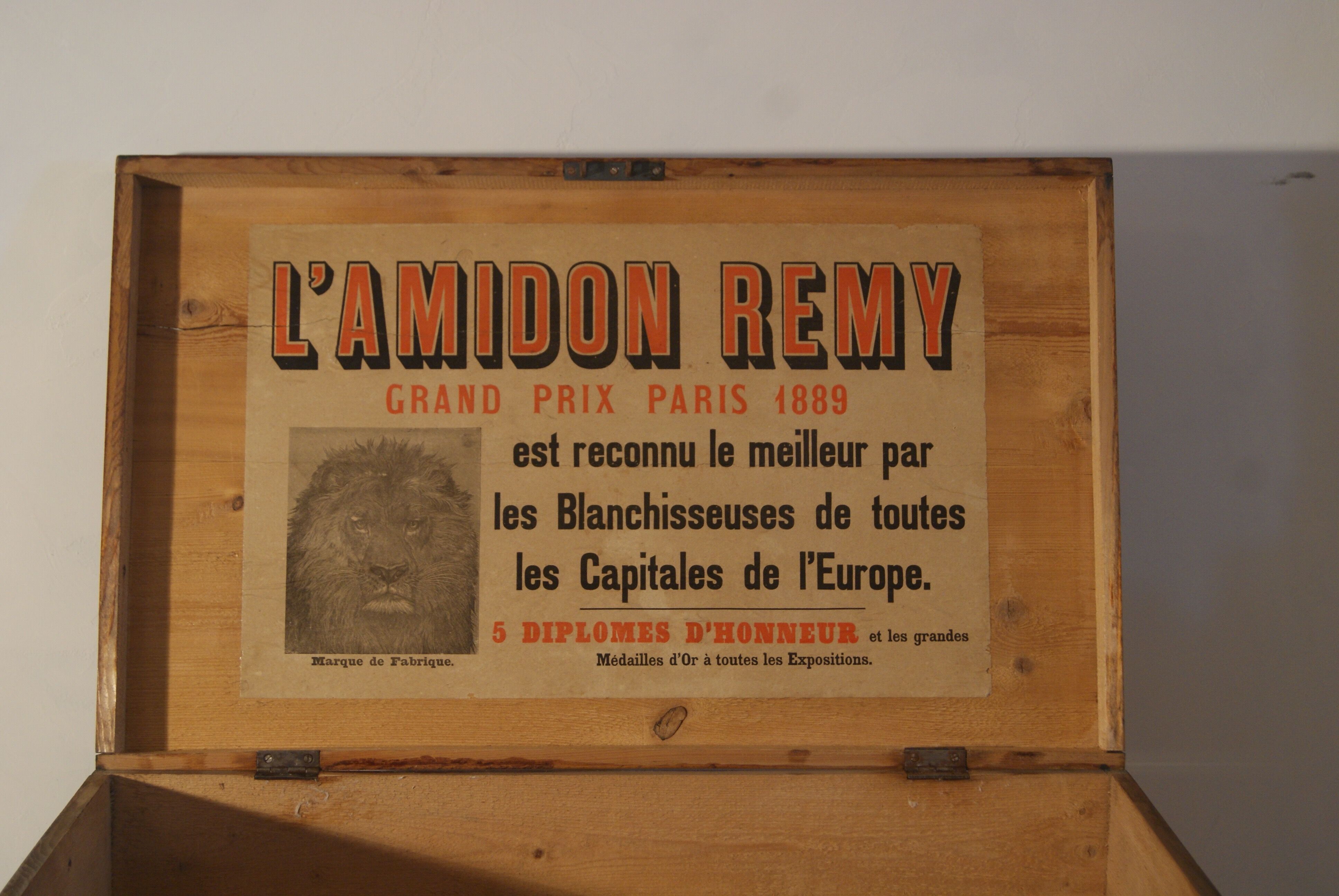 Former Box/Box of Staron Royal, Remy - Co Leuven 1889