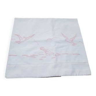Drap plat brodé ancien pour berceau