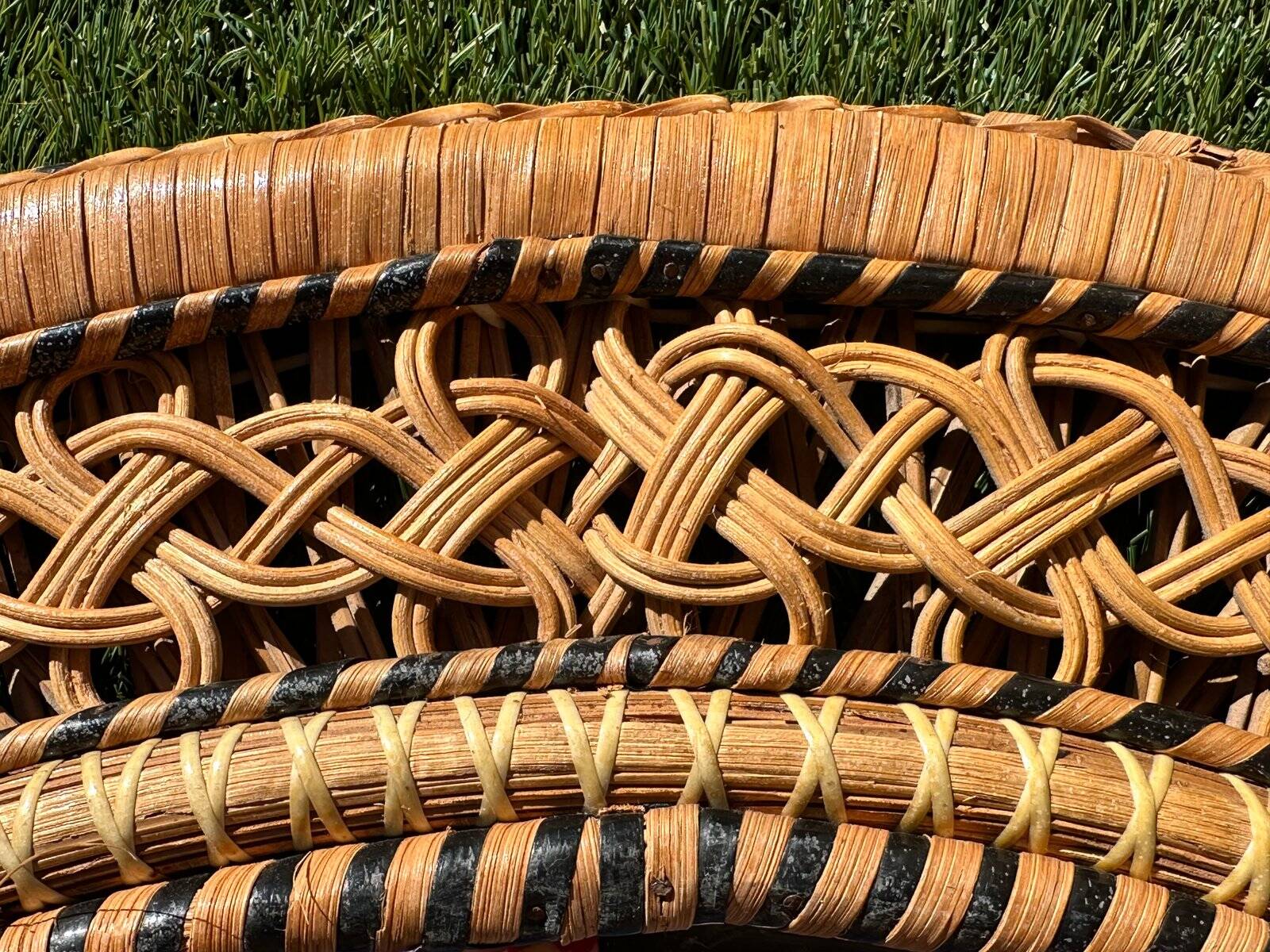 Oval mirror in rattan and wicker, 1970