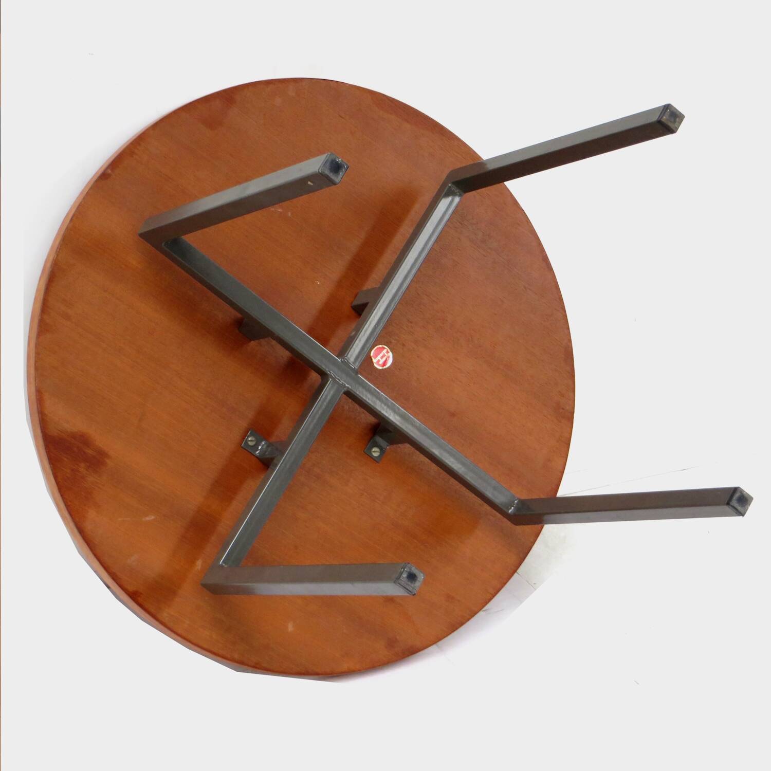 Vintage mid century round side table / coffee table by Kuperus, 1960s