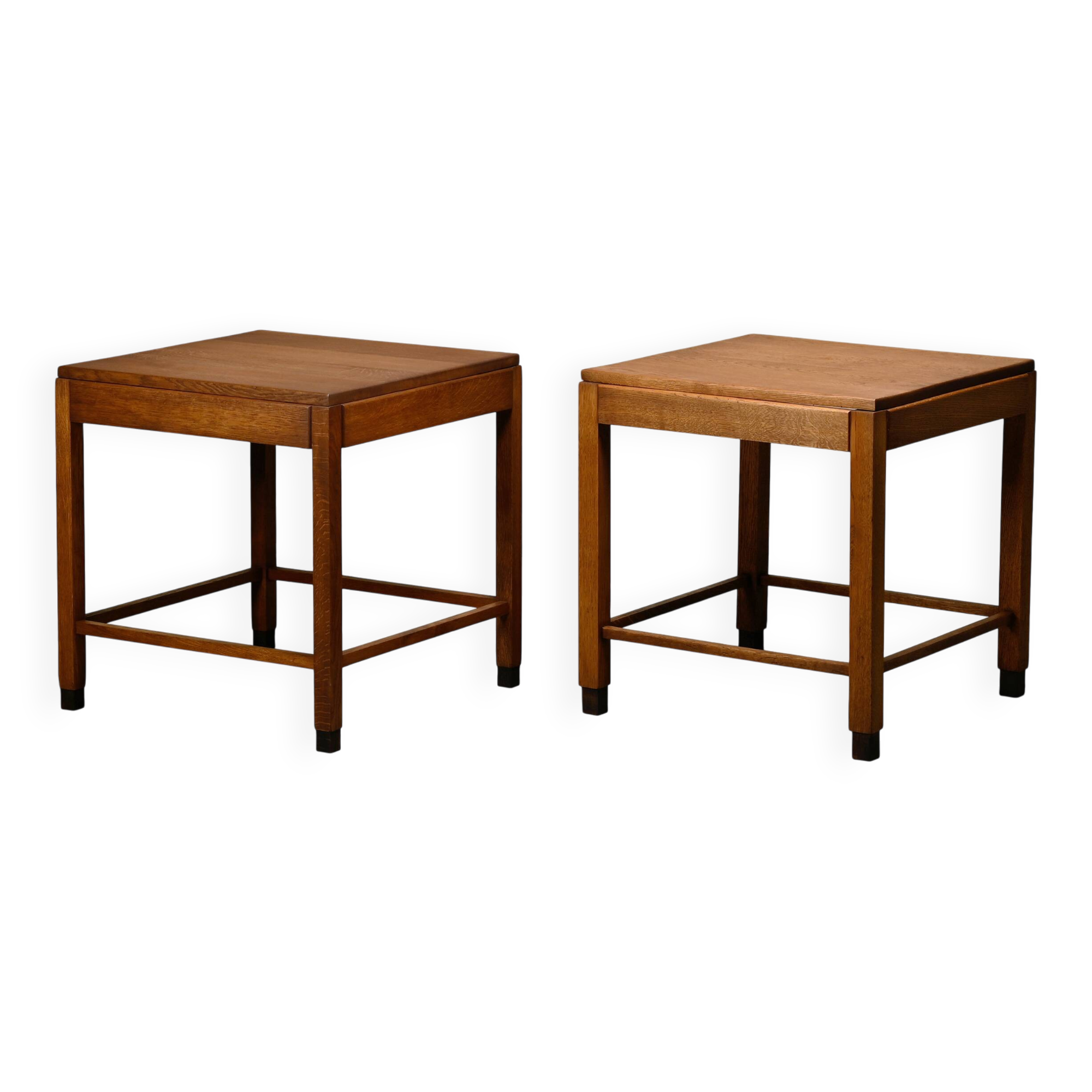 Tables d'appoint ou tables de chevet de style Art Déco moderniste de l'École d'Amsterdam