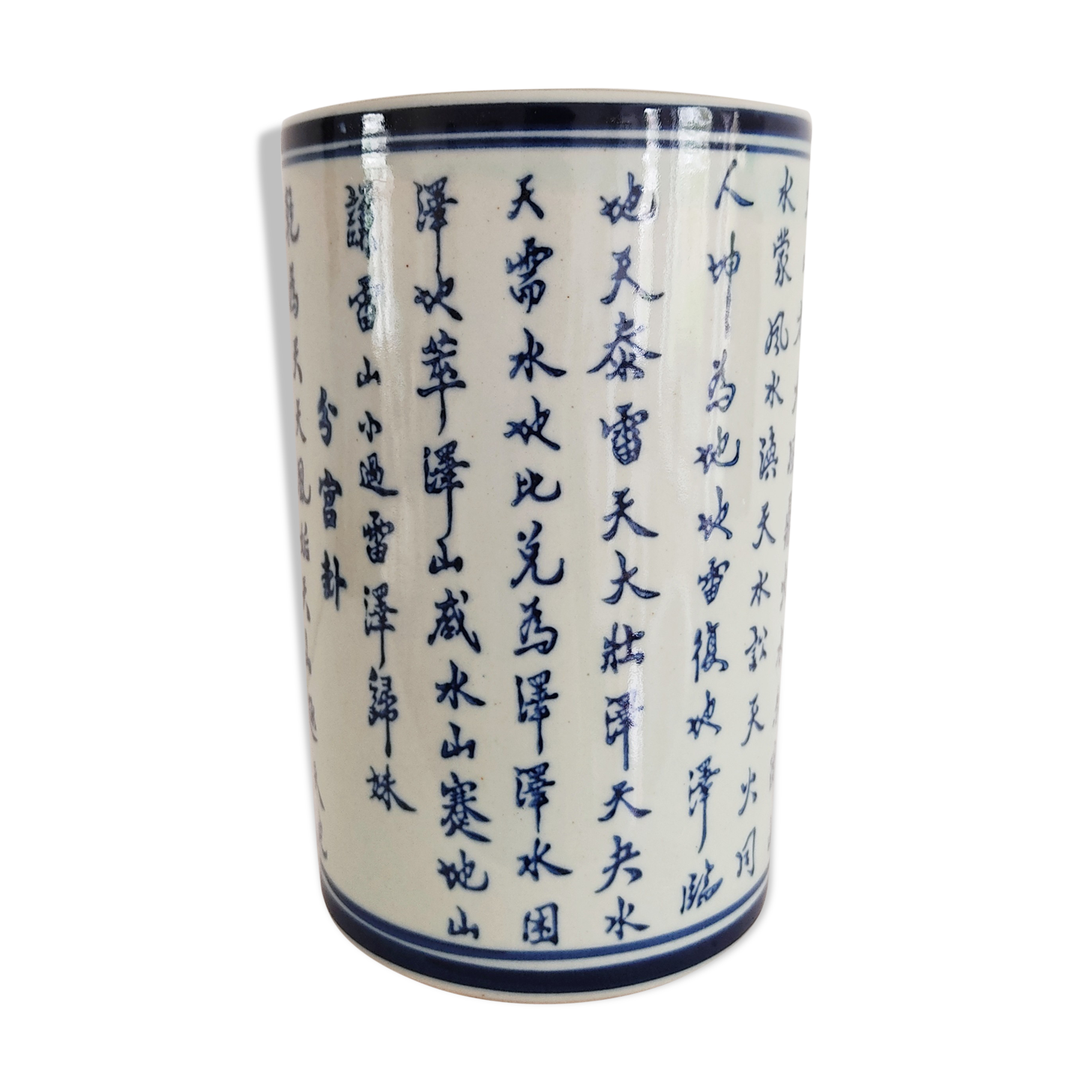 Vase rouleau porcelaine de Chine décor idéogrammes