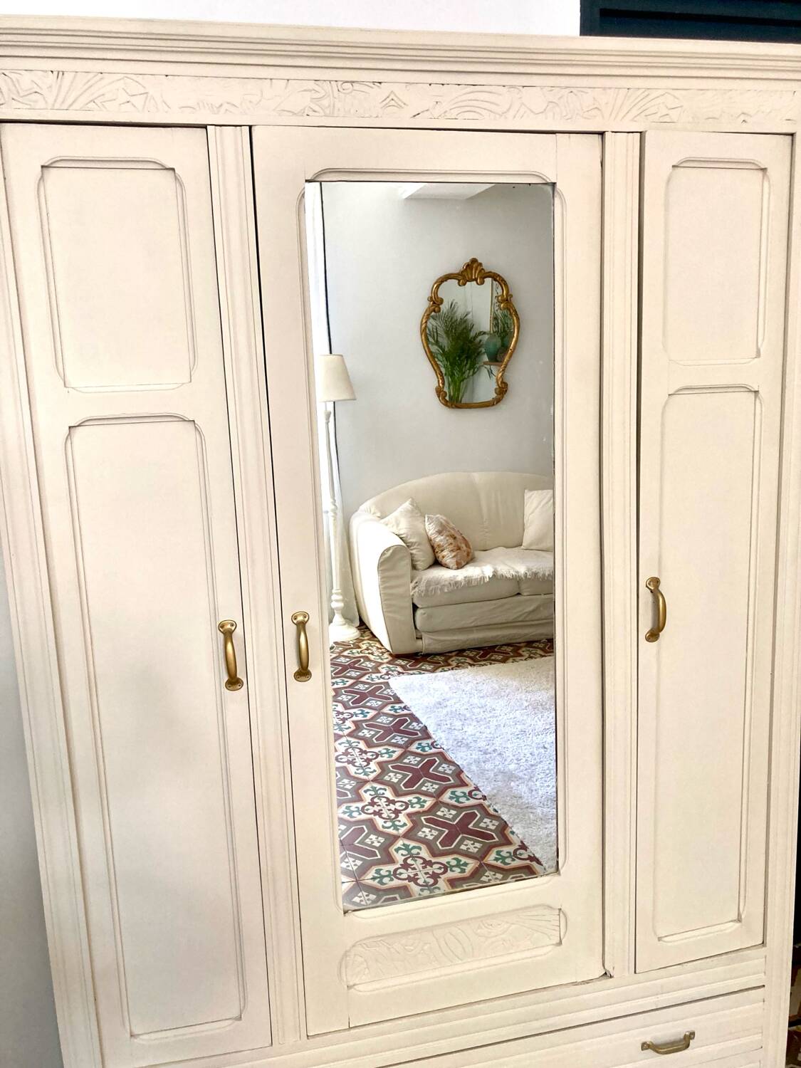 Parisian wardrobe with mirror