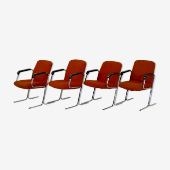 4 fauteuils "space age", piètement acier chromé, revêtement orange