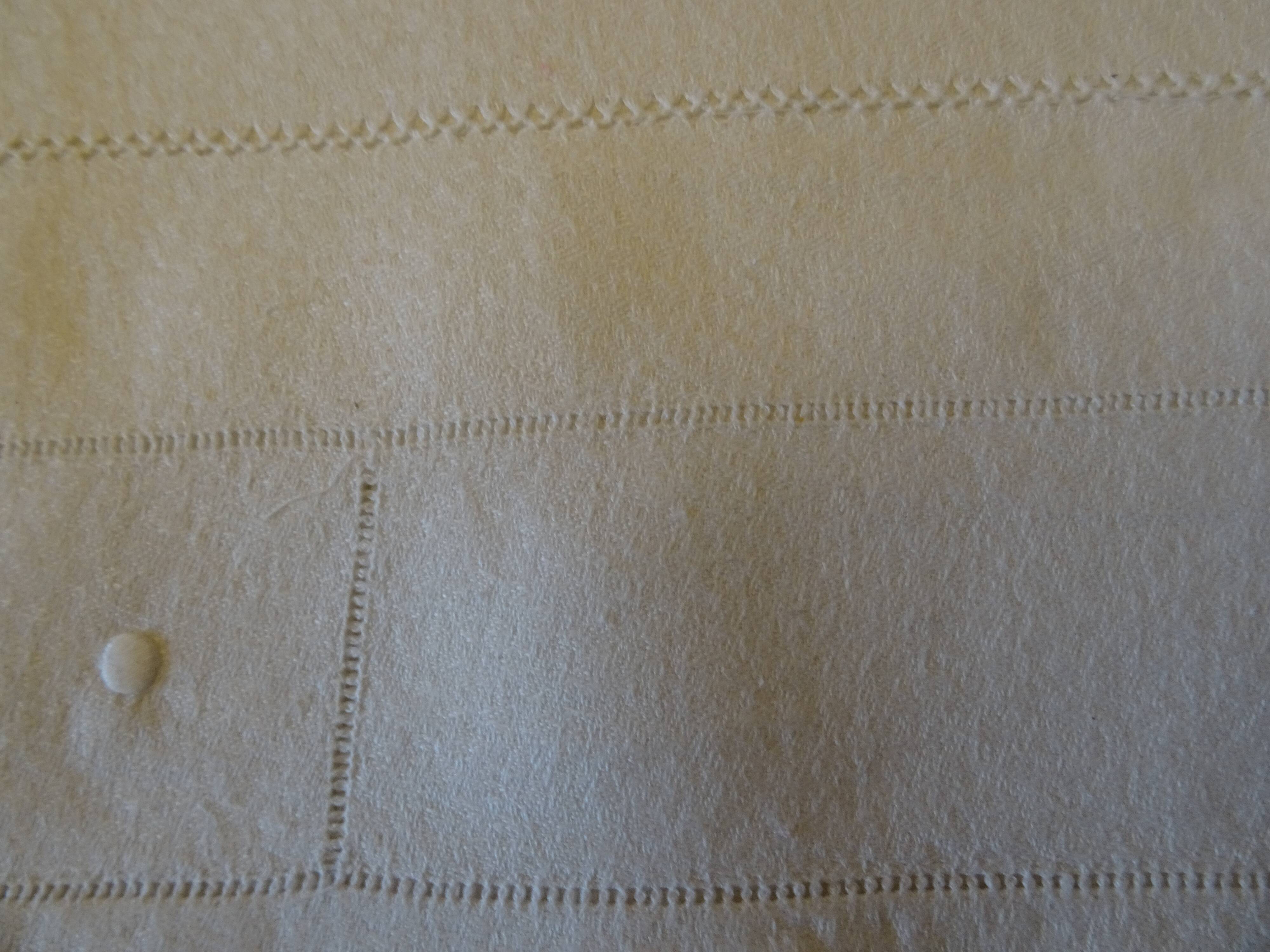 Linen tablecloth and its 11 towels
