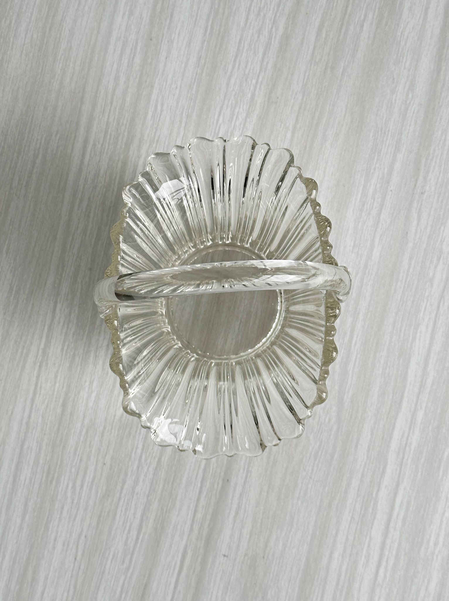 Petit panier en verre