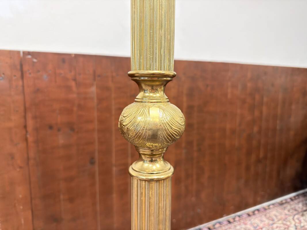 Porte-manteau classique en laiton antique